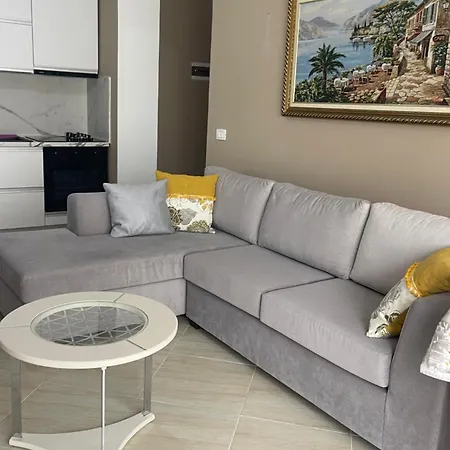 Апартаменты Gold House Sea